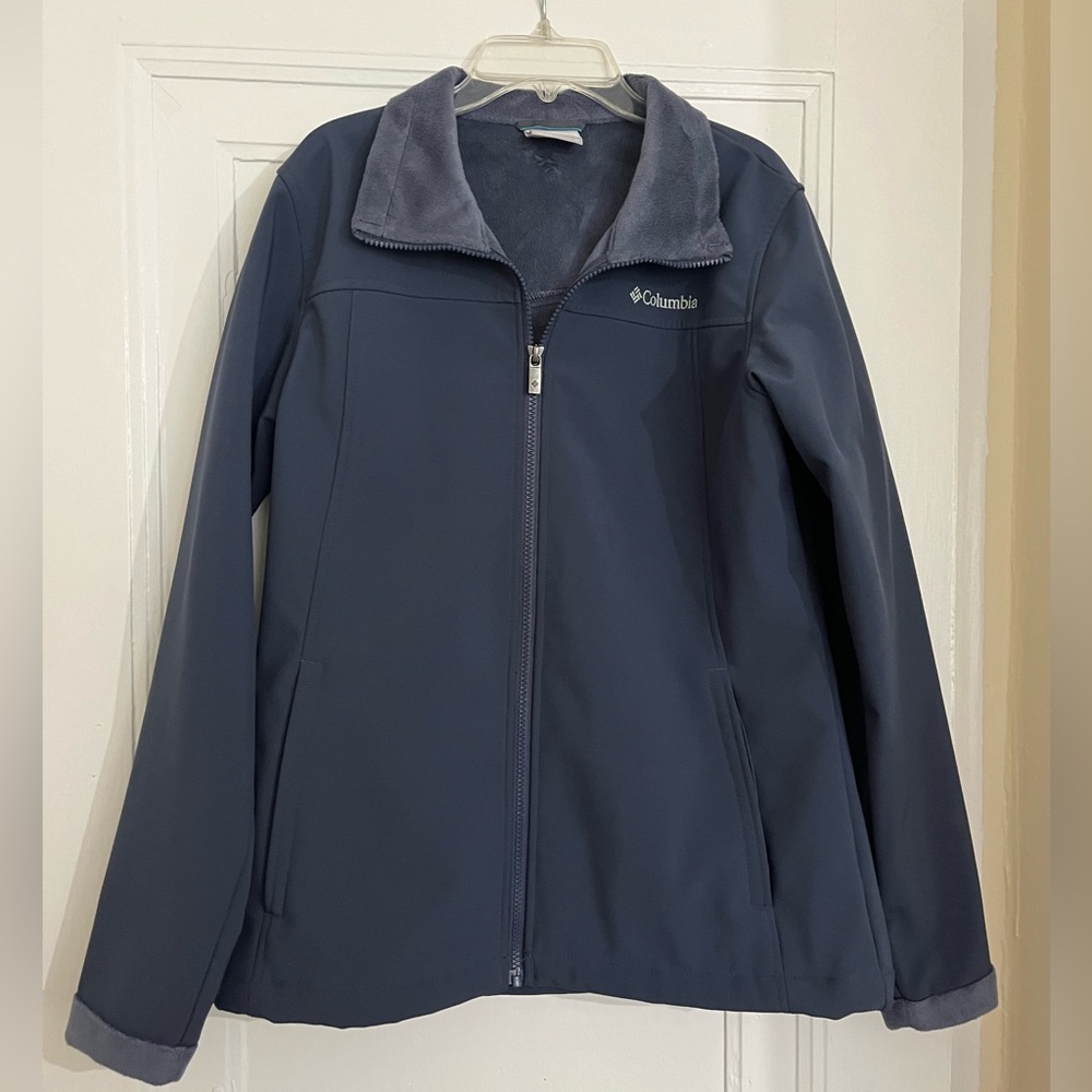 EUC - Columbia Softshell Jacket